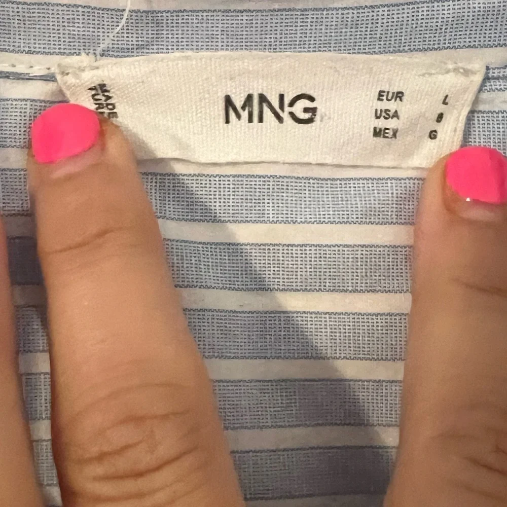 MNG button down blue white stripped shirt size L (J134) - Picture 3 of 12